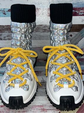 4CCCCEES Kapok Candy Silver Boots Booties Shoes NWOB White Y2K Moonboot 7.5-8